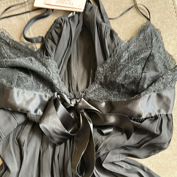 Victoria's Secret Black Chemise with Spaghetti Straps and Sheer Skirt - Picture 6 of 7